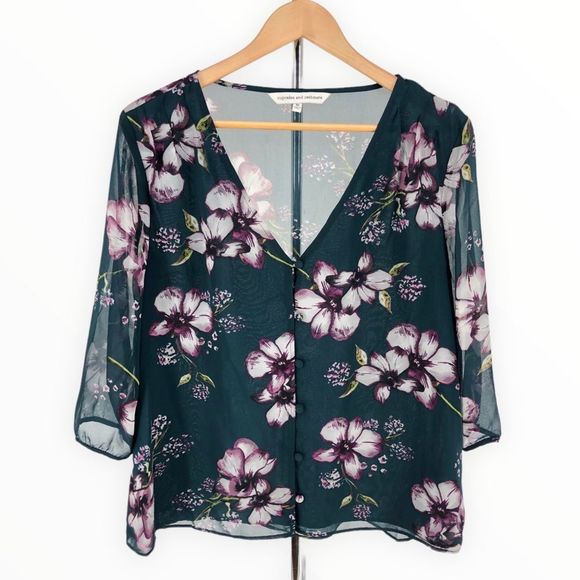 Cupcakes & Cashmere Tibet Floral V-Neck Button 3/4 Sleeve Blouse size Medium - Picture 3 of 15